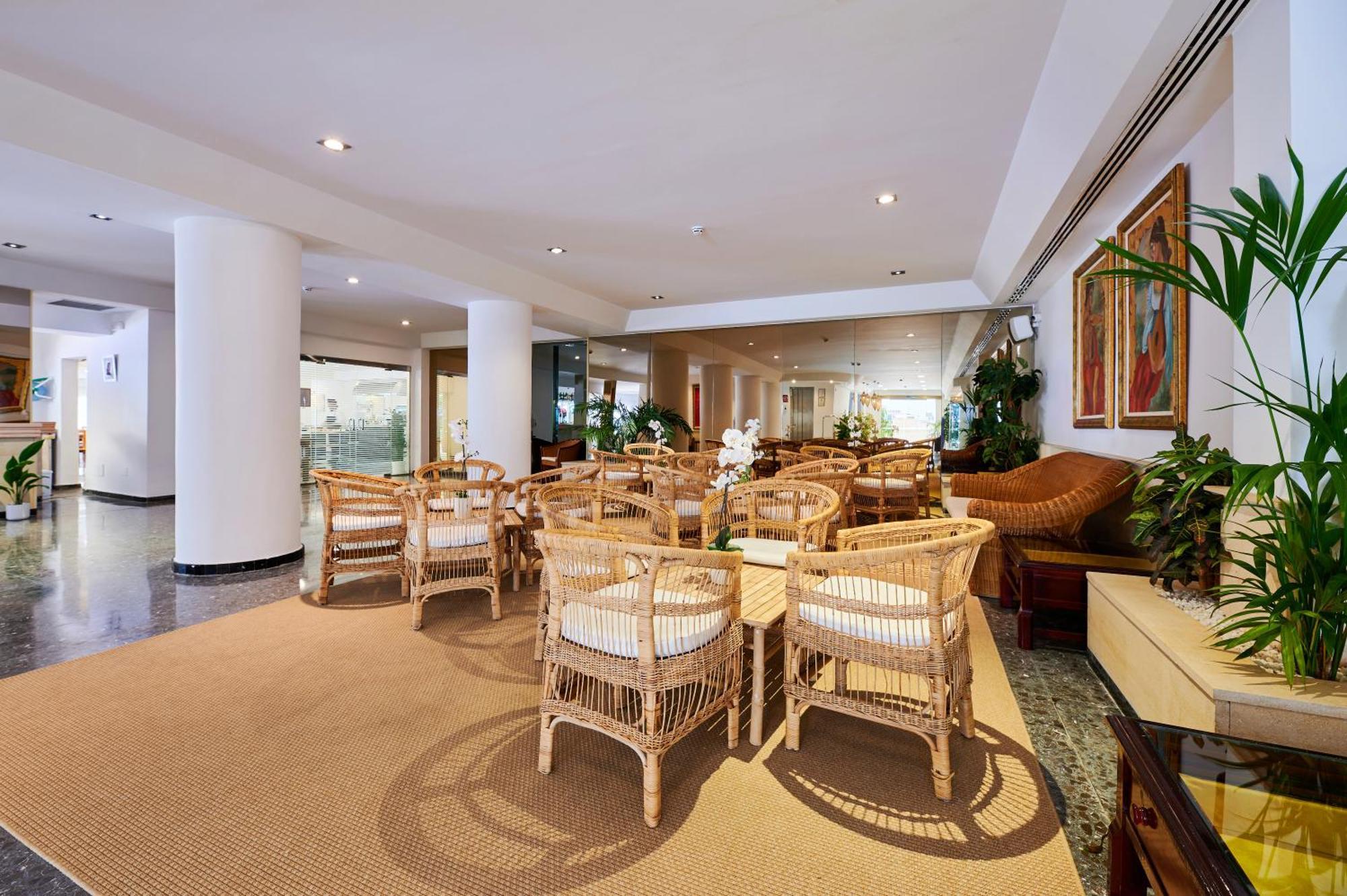 Oberoy Hotel Peguera