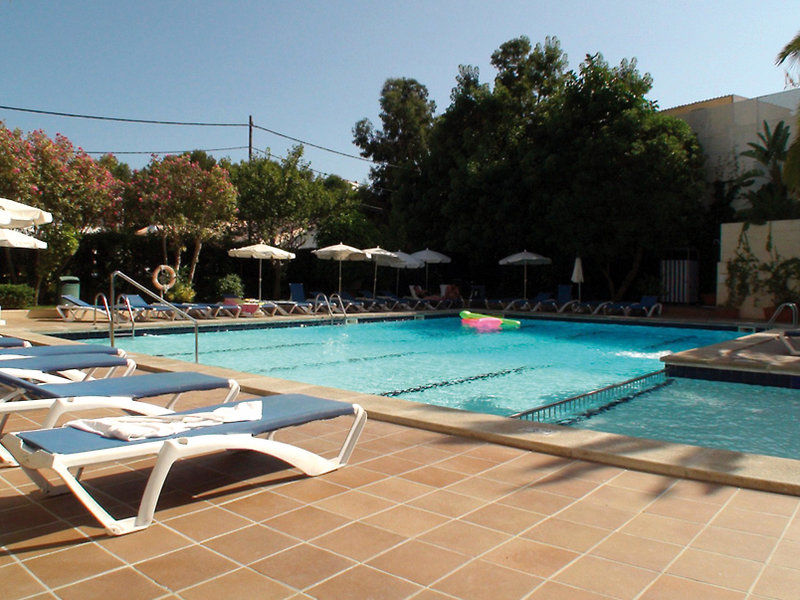 Oberoy Hotel 4*